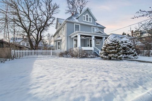 704 Buell Ave, Joliet, IL 60435-6904