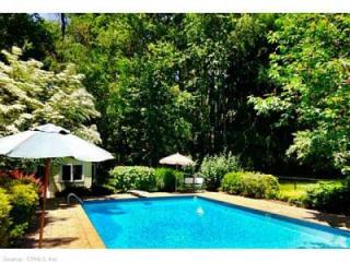 96 Lynch Hill Rd, Chesterfield, CT 06370-1334