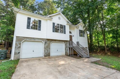 9116 Tara Ln, Porterdale, GA 30014-2096