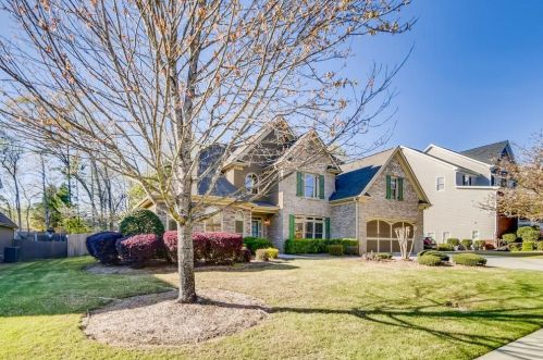 2068 Democracy Dr, Buford, GA 30519-8071