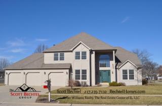 302 Jay St, Savoy, IL 61874-9410