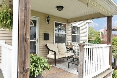 9 Alaska St, Coventry, RI 02816-5518