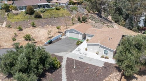 29885 Camino Del Sol Dr, Temecula CA  92592-2114 exterior