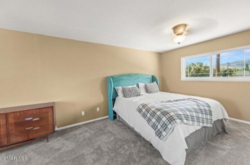 2272 Morley St, Simi Valley CA 93065-3631 exterior