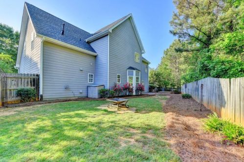4013 Suwanee Place Dr, Suwanee, GA 30024-3973