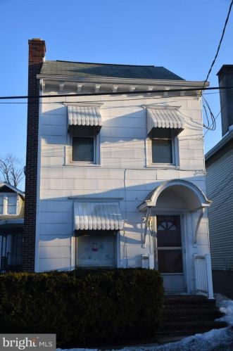 1407 Mount Hope Ave, Primrose PA 17901-1420 exterior