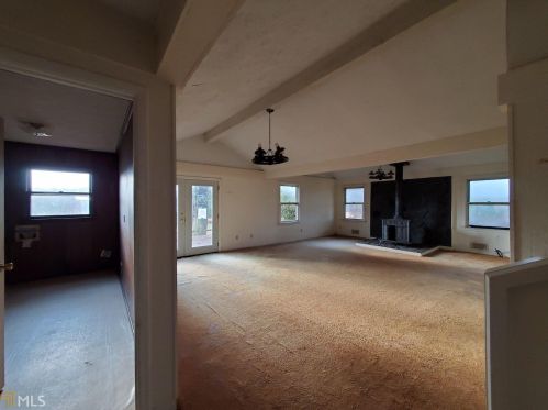 462 Thomas Ferry Rd, Jackson, GA 30233-6713