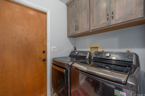 6309 Westview Dr, Riverside CA  92506-5325 exterior