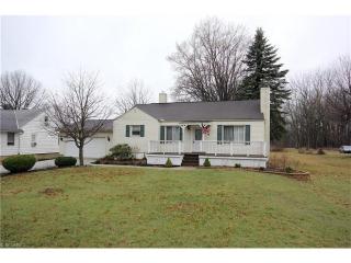 3949 Amherst Ave, Massillon OH  44646-1328 exterior