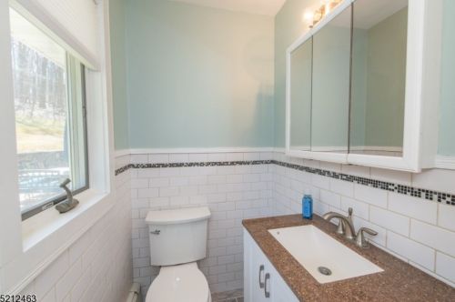 11 Appio Dr, Dover NJ  07869-2401 exterior