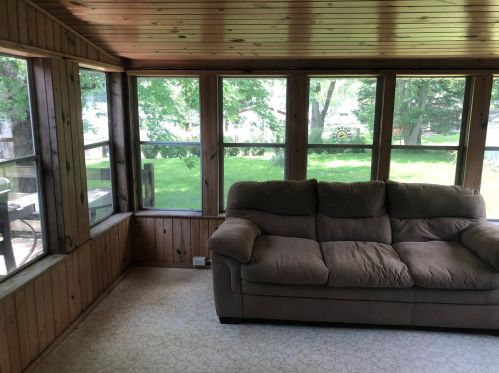 250 Highland Ave, Pingree Grove IL  60140-9456 exterior