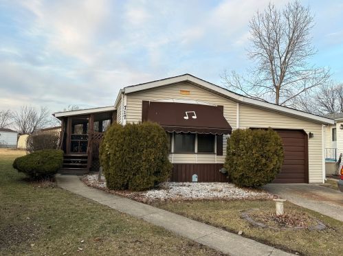 717 Thorntree Ter, Matteson, IL 60443-2176