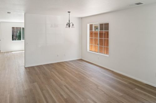 342 Spring Canyon Way, Oceanside, CA 92057-6532