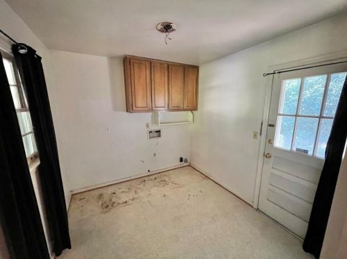 3011 Belingham Dr, Atlanta GA  30345-1506 exterior