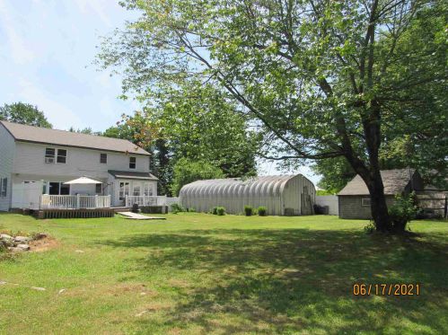 34 Scobie Pond Rd, Derry, NH 03038-3729