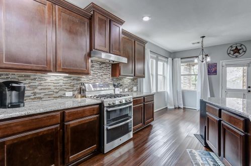 9306 Wheatfield Ln, Richmond TX 77469-5358 exterior