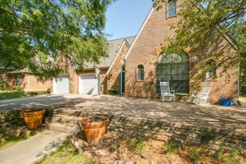 1501 Briar Dr, Bedford, TX 76022-6707