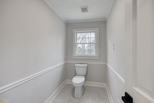 170 Huntcliff Pt, Atlanta GA  30350-1601 exterior