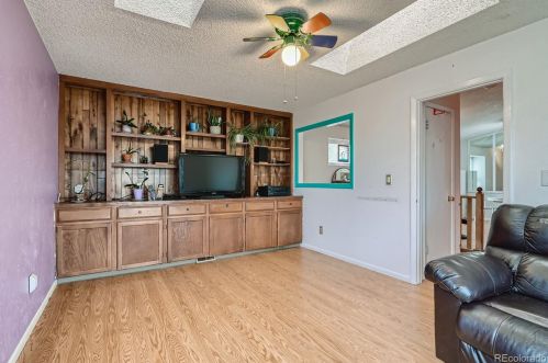 19003 Mansfield Dr, Aurora CO 80013-3657 exterior