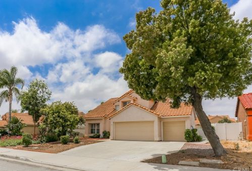 8623 Mesa Oak Dr, Riverside, CA 92508-3123
