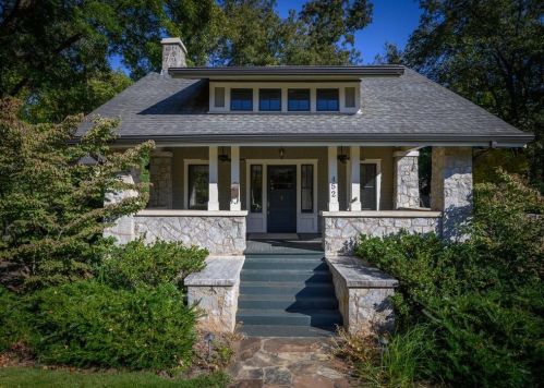 452 Church Street Ext, Marietta, GA 30060-8936