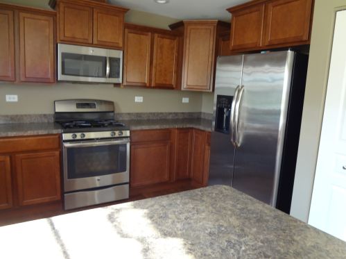 684 Boathouse Rd, Pingree Grove IL  60140-2090 exterior