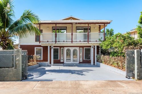 86-913 Hale Ekahi Dr, Nanakuli, HI 96792-2918