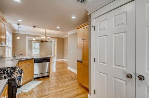 1362 Eubanks Ave, Atlanta GA  30344-4909 exterior