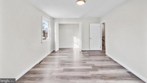 52 Fox Chase Dr, Blenheim NJ  08012-4462 exterior