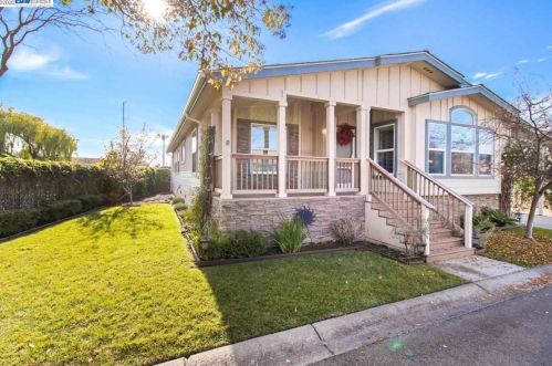 1356 Buckingham Way, Hayward, CA 94544-6304