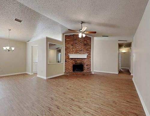 5908 Cimarron Trl, Fort Worth TX  76148-3828 exterior