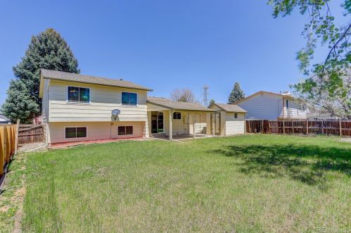 18034 Atlantic Dr, Aurora CO  80013-1321 exterior