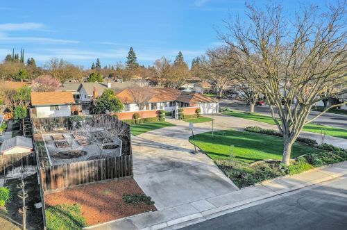 1332 Fransen Ln, Modesto, CA 95355-3627
