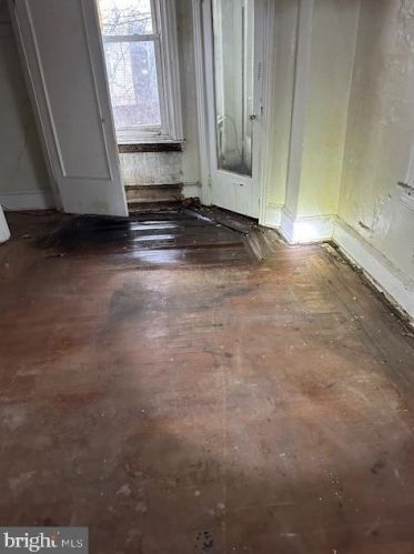 5213 10th St, Philadelphia PA 19123-3819 exterior