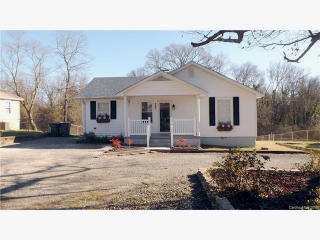207 Parkwood St, Stanley, NC 28164-1612
