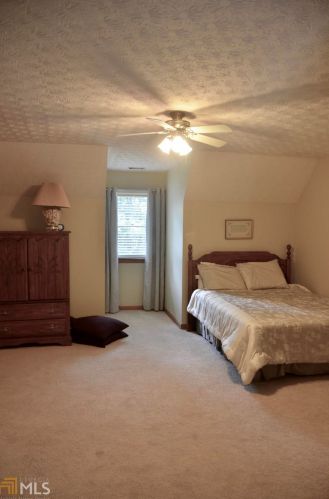 60 Brooks Dr, Stockbridge GA  30281-1855 exterior