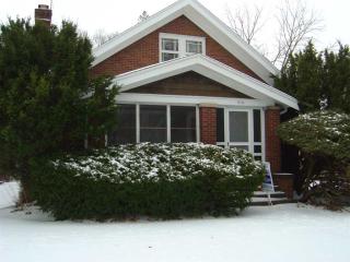 318 Rome Ave, Rockford, IL 61107-4451
