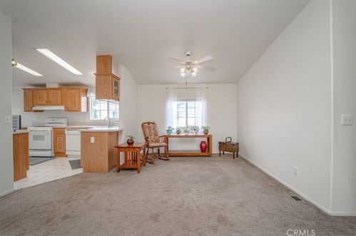 27 Spruce Via, Anaheim CA  92801-1043 exterior