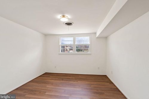 5217 Ravensworth Rd, Springfield VA  22151-2510 exterior