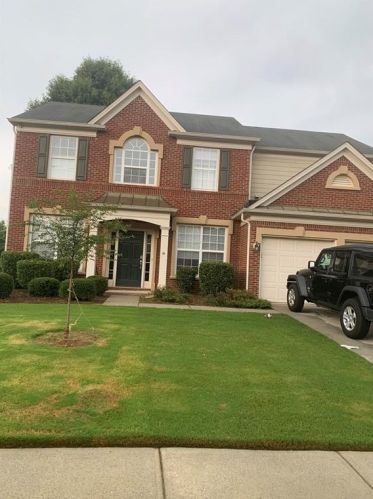 8465 Friarbridge Dr, Suwanee, GA 30024-1668