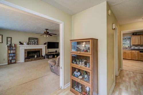 20 Louise Ct, Marietta, GA 30064-1857