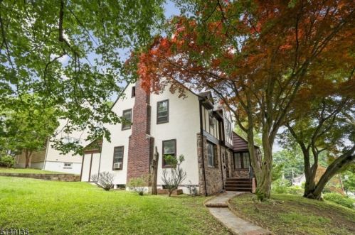 7 Sherman Pl, Morristown, NJ 07960-3763