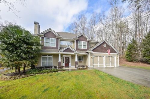 2878 Bart Johnson Rd, Buford, GA 30519-3918