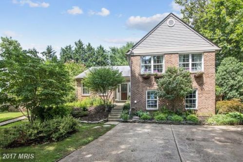 390 College Mnr Ct, Arnold MD  exterior