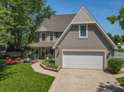 475 Water Tower Rd, Manteno, IL 60950-1738