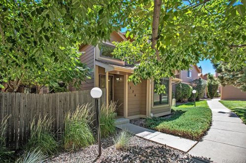 1774 Quintero Way, Aurora CO 80015-2520 exterior