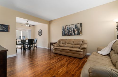 2914 Woodside Dr, Joliet, IL 60431-8826