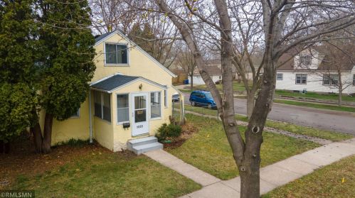 1055 Farrington St, Saint Paul MN  55117-5103 exterior