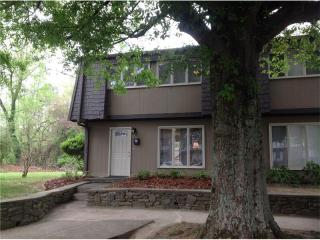 1189 Ashborough Dr, Marietta GA  30067-6918 exterior