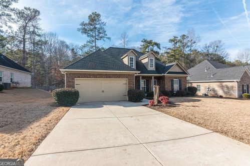 104 Saint Margrit Cir, Stockbridge, GA 30281-9099